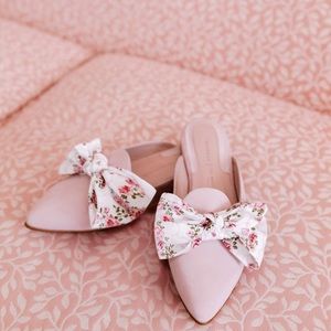 Margaux x Gal Meets Glam Collection The Mule in Blush Suede